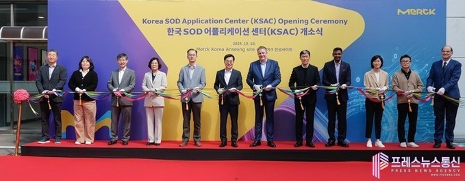 김동연 지사, 지구 5바퀴 비행하며 ...