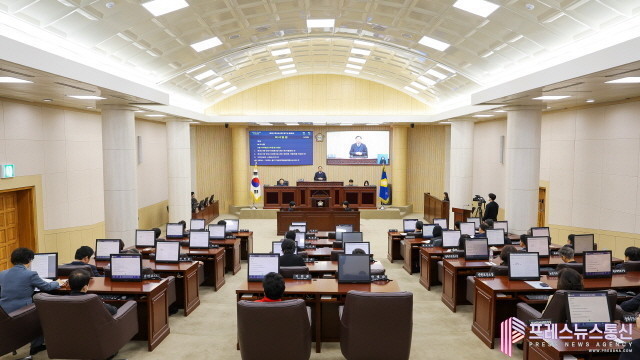 제301회 안산시의회 임시회 ‘개회’...