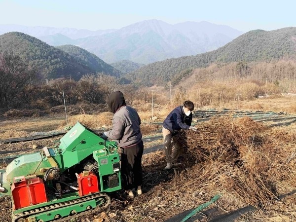 함양군, 영농 부산물 파쇄 추가 신청...