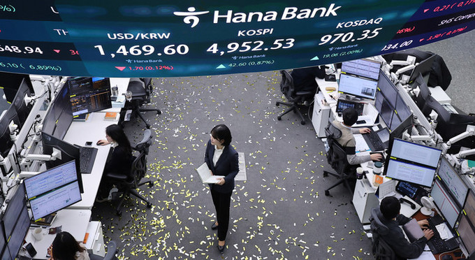 코스피, 하루 만에 다시 장중 500...