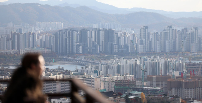 "집 못 사겠다" 자식들 한숨에 5060 부모 증여… 1700건 돌파