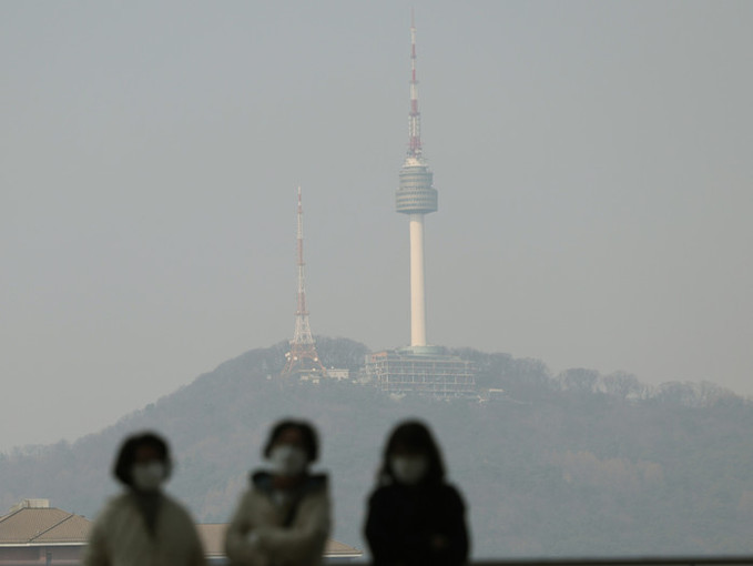 [내일 날씨] 봄 날씨 시샘한 미세먼지 '나쁨'… 낮 최고 24도 포근