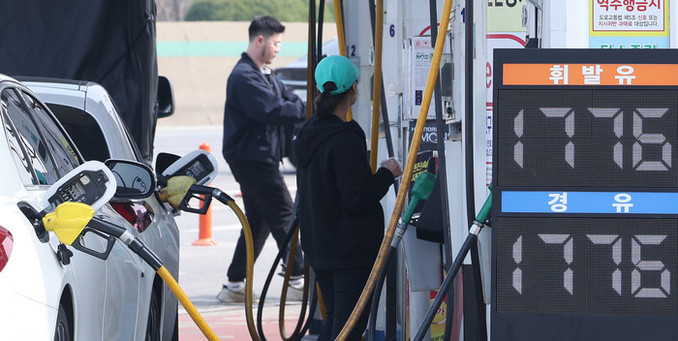 2차 석유 최고가제 시행 첫날… 휘발유 1830원, 경유 1826원