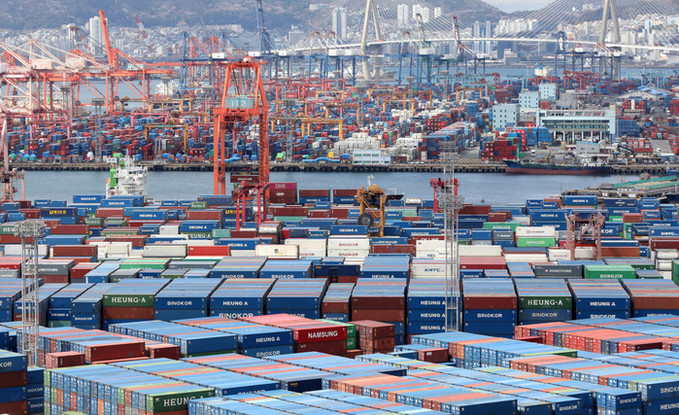 '반도체 효과' 수출 날았다… 2월 경상흑자 232억달러 역대 최대