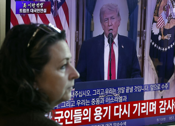 미국-이란, 협상거론 하루 만에 호르무즈 교전… 트럼프 "휴전은 유지"