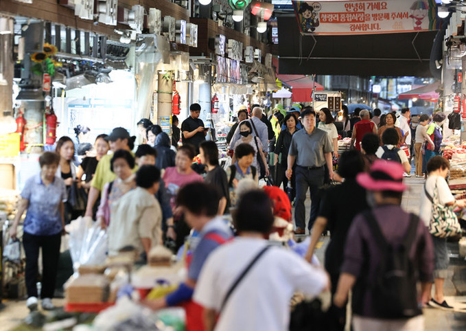 소비자물가 다시 3%대 상승… 추석 3주 앞두고 '밥상물가' 비상