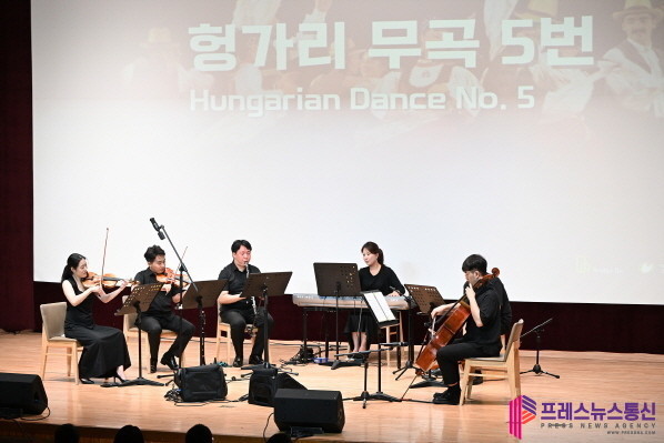 시흥시, 전 직원 대상 장애인식개선 통합교육 실시… 공연과 강연으로 공감 높여
