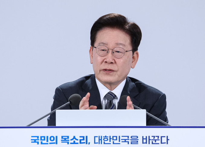이 대통령, 주말에 부동산 SNS글 연달아… "반드시 투기공화국 탈출"