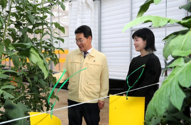 권익현 부안군수, 청년 농업인 스마트...