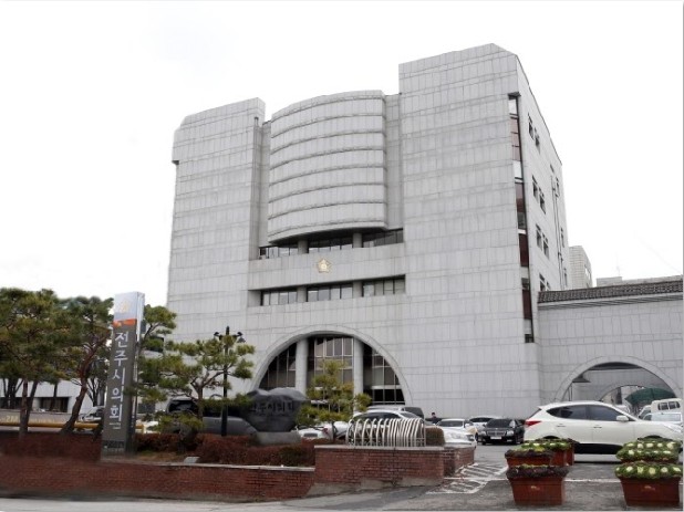 전주시의회 “설 명절 장보기는 전통시...